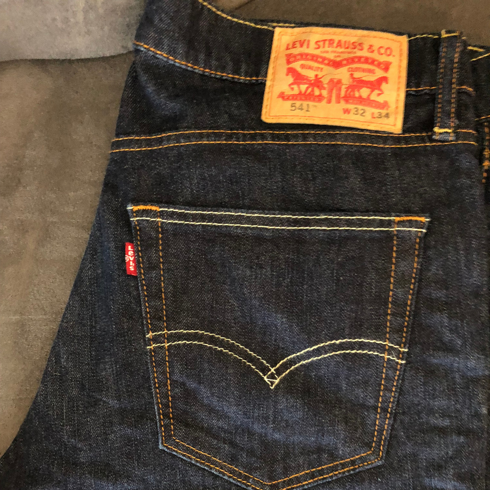Men's Levi Straight Leg Jeans